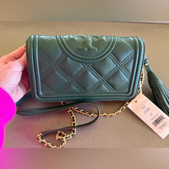 TORY BURCH *NWT* Fleming Soft Wallet Crossbody, 64312 - Pine Tree - Picture 3 of 7